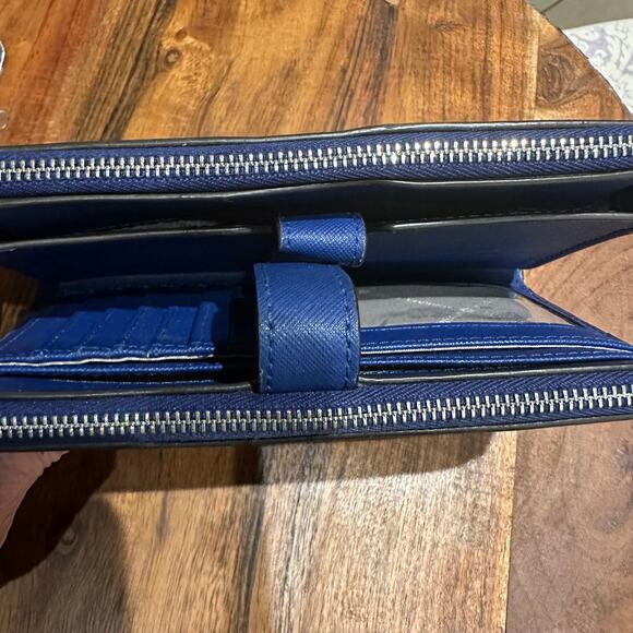 Michael Kors Jet Set Wristlet Travel Double Zip Phone Wallet Royal Blue Phone - Picture 12 of 14